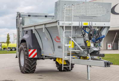 Fliegl ADS 120 Eenassige kunstmeststrooier ADS 120: ca. 14 m³. Fliegl ADS 120 Eenassige kunstmeststrooier ADS 120: ca. 14 m³.