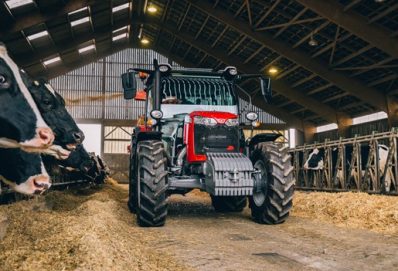 Traktor Massey Ferguson 4710M Cab Essential