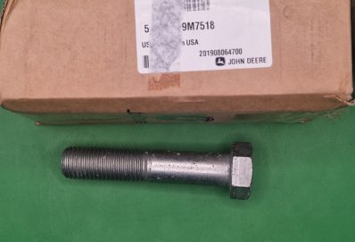 19M7518 – JOHN DEERE BOLT OE.