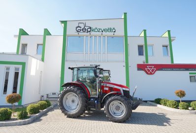 Massey Ferguson 5M.115 Dyna-4 Essential traktor Massey Ferguson 5M.115 Dyna-4 Essential traktor