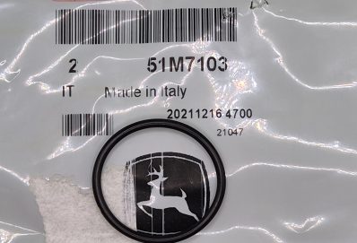 51M7103 – JOHN DEERE SEAL (OE)